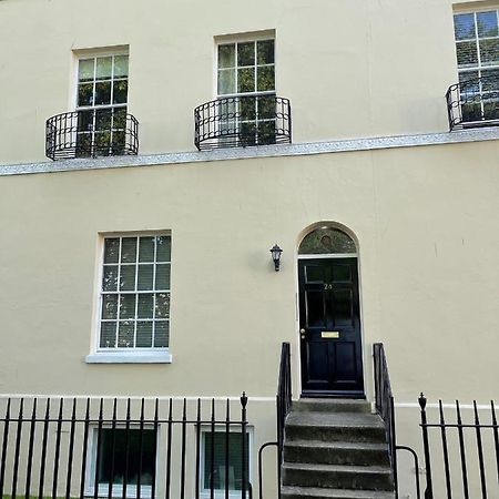 Beautiful Georgian Duplex Apartment กลอสเตอร์ ภายนอก รูปภาพ