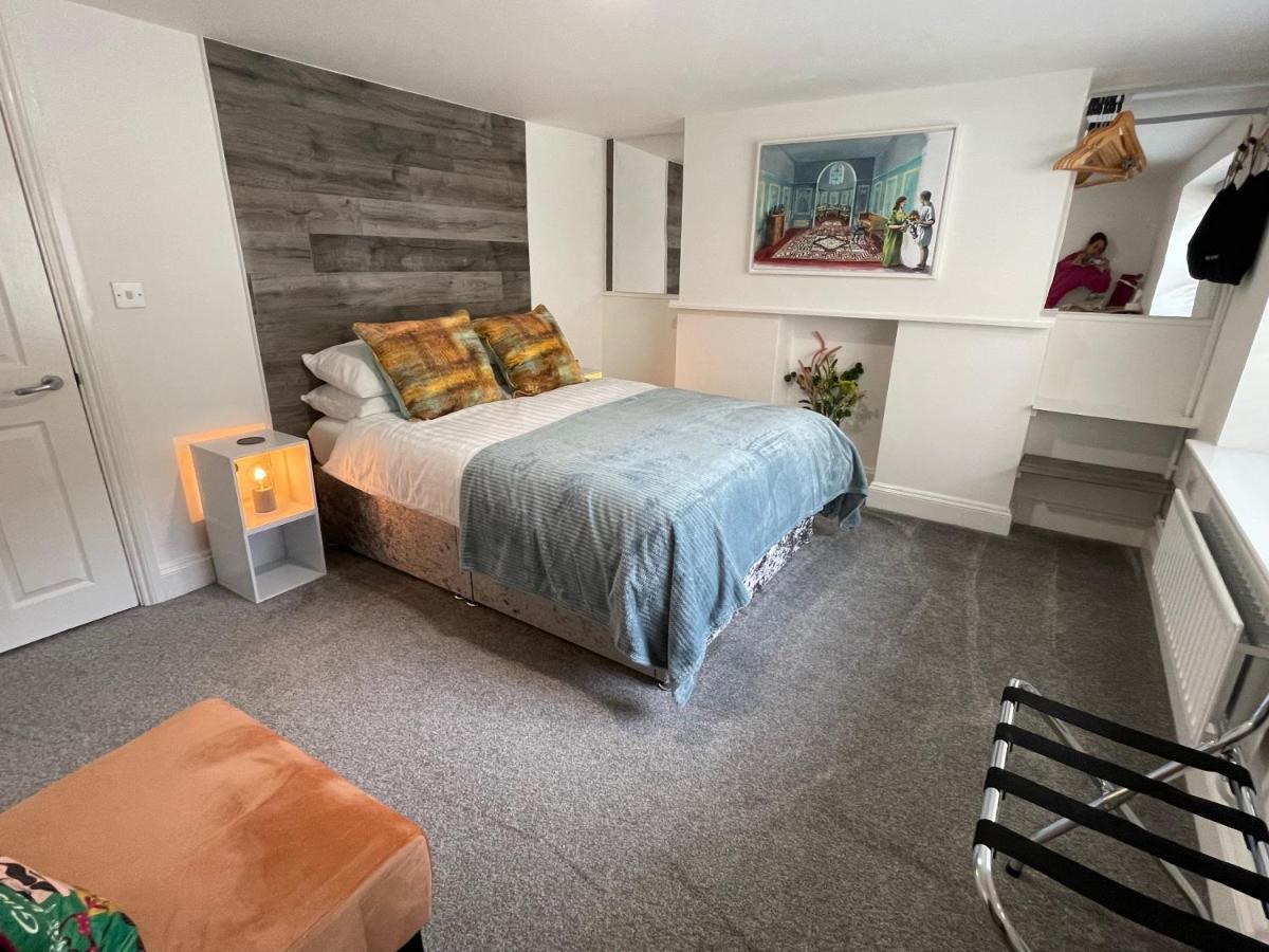 Beautiful Georgian Duplex Apartment กลอสเตอร์ ภายนอก รูปภาพ