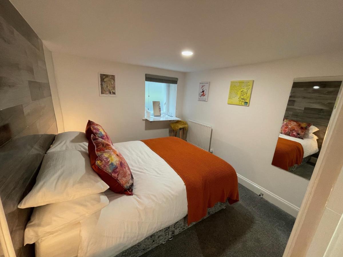 Beautiful Georgian Duplex Apartment กลอสเตอร์ ภายนอก รูปภาพ